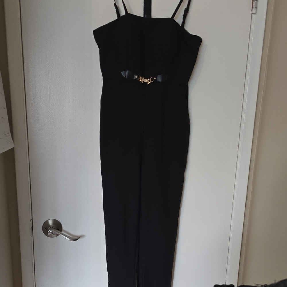 Elegant Black Jumpsuit with Gold Accent - Picture 1 of 6